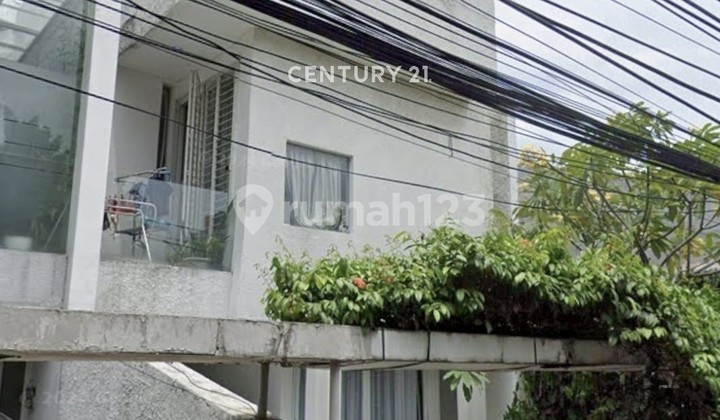 Dijual Rumah Strategis Harga Menarik di Mampang Jakarta Selatan