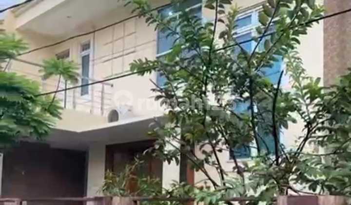 Dijual Cepat Townhouse Mewah Murah Dekat Stasiun Kereta Api Mall Kalibata Jakarta Selatan Dijual Cepat Townhouse Mewah Murah Dekat Stasiun Kereta Api Mall Kalibata Jakarta Selatan