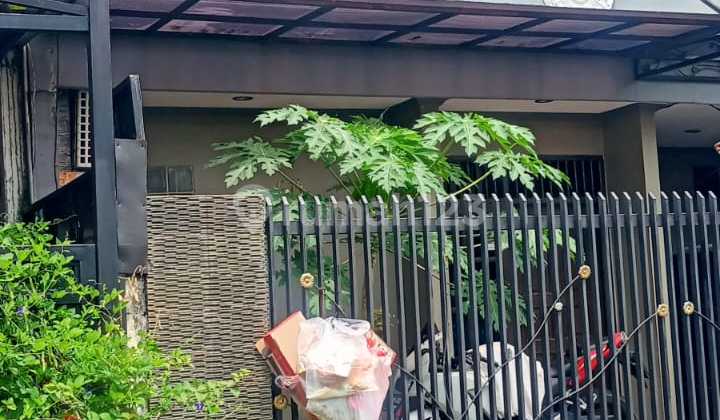 For Sale, Strategic House at an Attractive Price in Bintaro 2