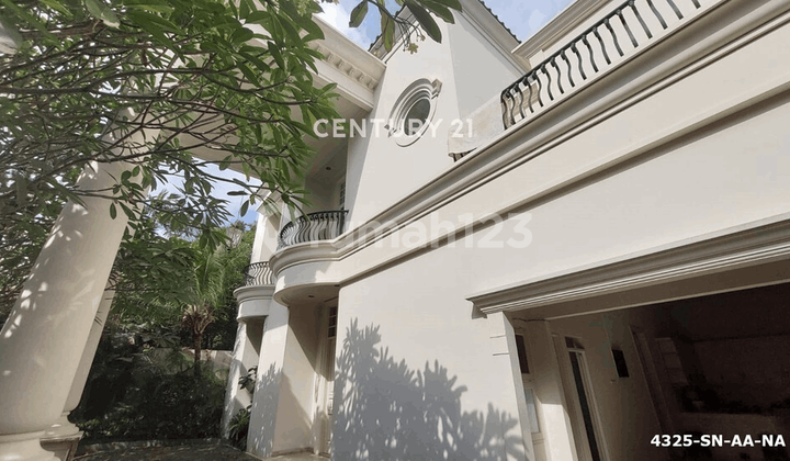 Disewakan Rumah Mewah di Kemang Indah Jakarta Selatan
