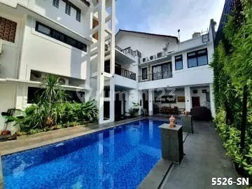 Dijual Rumah Mewah Murah di Kemang Jakarta Selatan