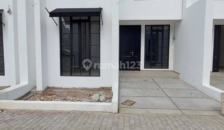 Dijual Rumah Baru Di Rempoa Model Clascic American Dekat Mrt Lebak Bulus Jakarta Selatan 1