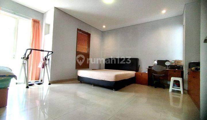 Rumah Bagus Full Furnished, Lokasi Strategis di Grisenda Jakarta Utara 2