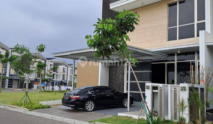 Rumah 3 Lantai, Kondisi Furnished Dan Baru di The Chopin Pik  1