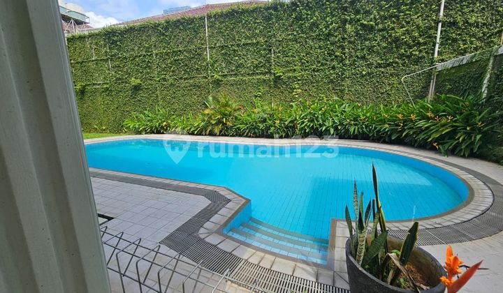 Kompleks Rumah Mewah di Tb Simatupang