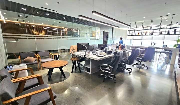 Kantor Furnished, Bagus, Rapi, Siap Pakai di Gold Coast PIK 2