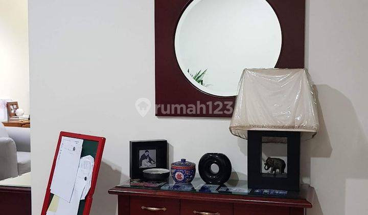 ruang keluarga apartemen 2br ambasador 2 itc