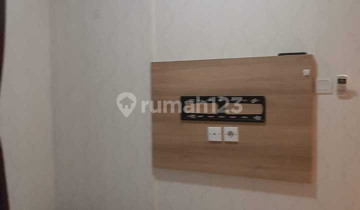 Apartemen Siap Huni di Green Pramuka, Furnished 2 Kamar Tidur 2