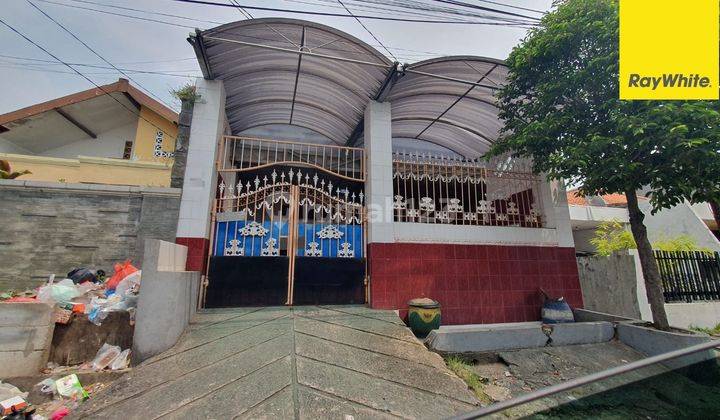 Dijual Rumah 2 lantai di Jalan Petemon Surabaya Pusat 1