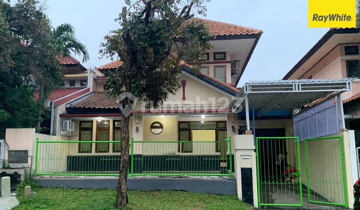 For Rent: House in Graha Family Housing, West Surabaya 1