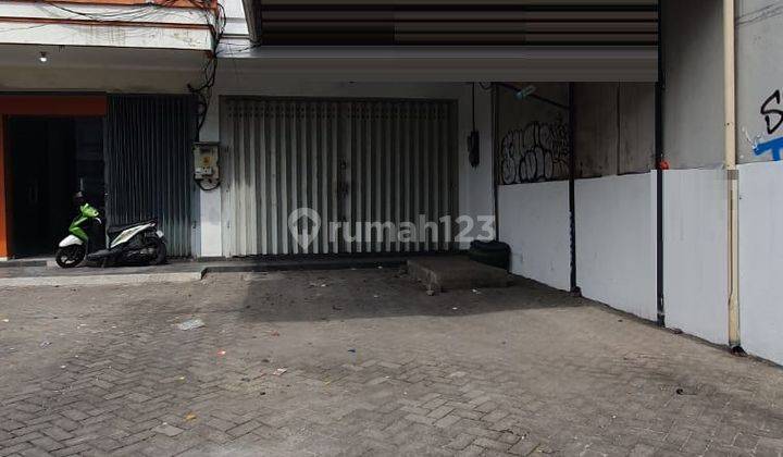 Disewakan Ruko Area Komersial di Jl Dinoyo Surabaya Pusat 1