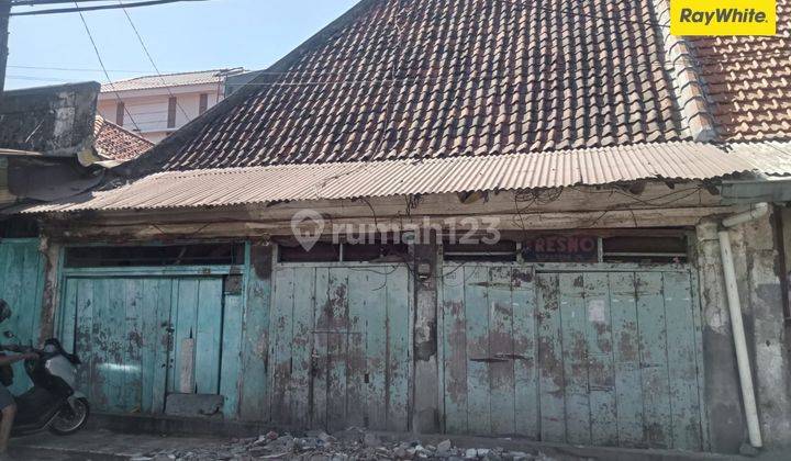 Dijual Rumah Hitung Tanah SHM di Nol Jl Raya Keputran Surabaya 1