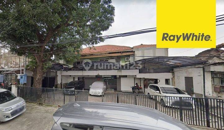 Dijual Rumah SHM Pusat Kota di Jalan Kanwa Darmo Surabaya 1