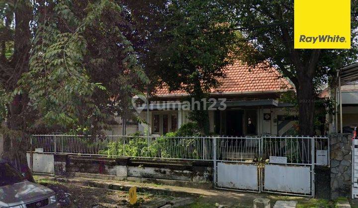 Disewakan Rumah 2 Lantai di Jalan Musi Surabaya Pusat 1