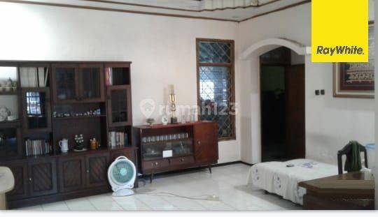 Dijual Rumah SHM di Semampir Tengah Surabaya 2