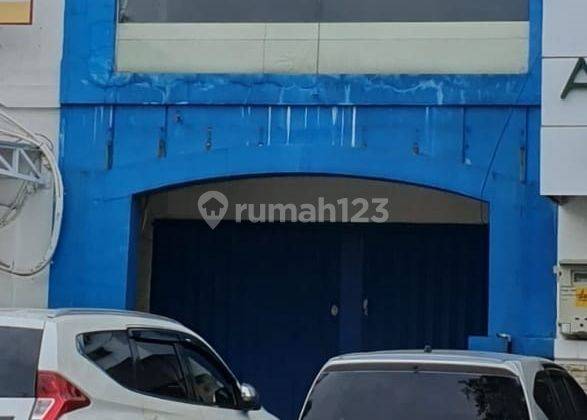 Disewakan Ruko 3 Lantai SHM di Raya Bukit Darmo Golf Surabaya 1