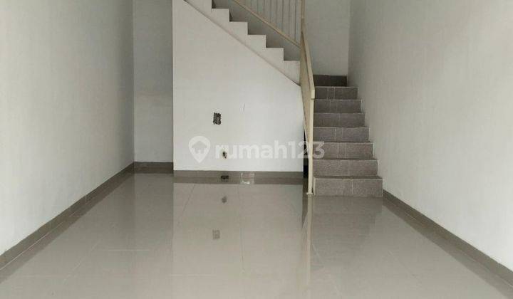 Dijual Ruko 2 Lantai di Jalan Banyu Urip Surabaya 1