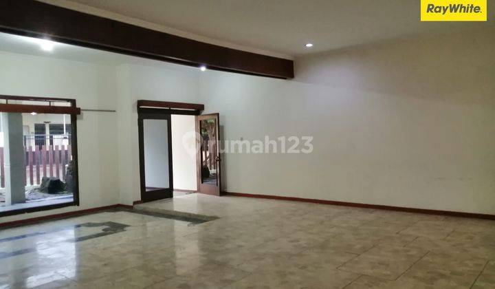 Dijual Rumah 2 Lantai SHM di Jemur Andayani Surabaya 2