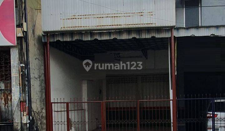 Disewakan Ruko 2,5 Lantai di Bratang Gede Surabaya 1