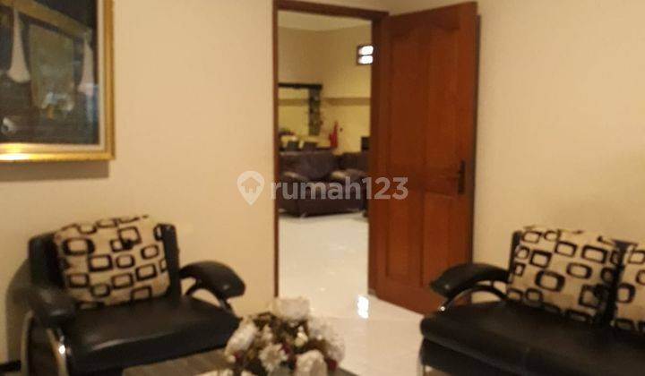 Dijual Rumah SHM Hook di Jalan Sidoyoso Simokerto Surabaya 1