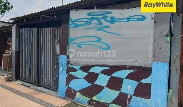 Dijual Rumah SHM di Nol Jalan Raya Banyu Urip Surabaya 1