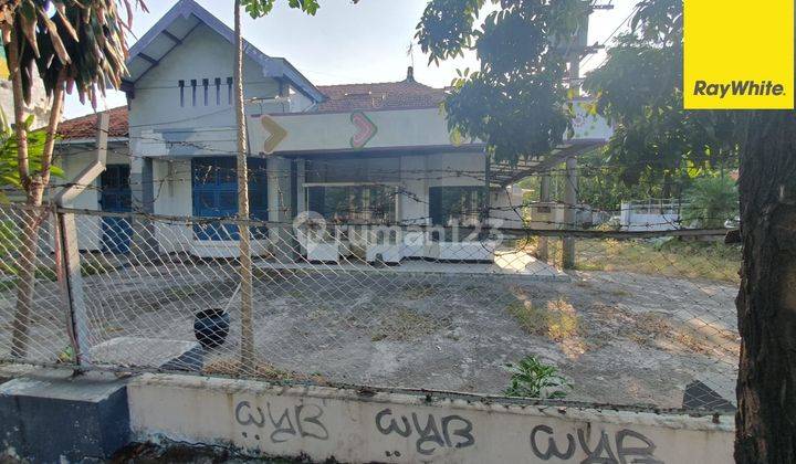 Disewakan Rumah Strategis Pusat Kota di Jalan Tidar Surabaya 1