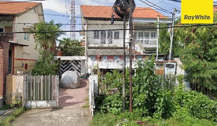 Dijual Rumah 2 lantai di Jalan Comal Surabaya Pusat 1