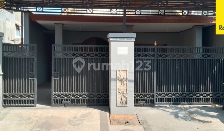 Dijual Rumah SHM di Jl Petemon Surabaya Pusat 1