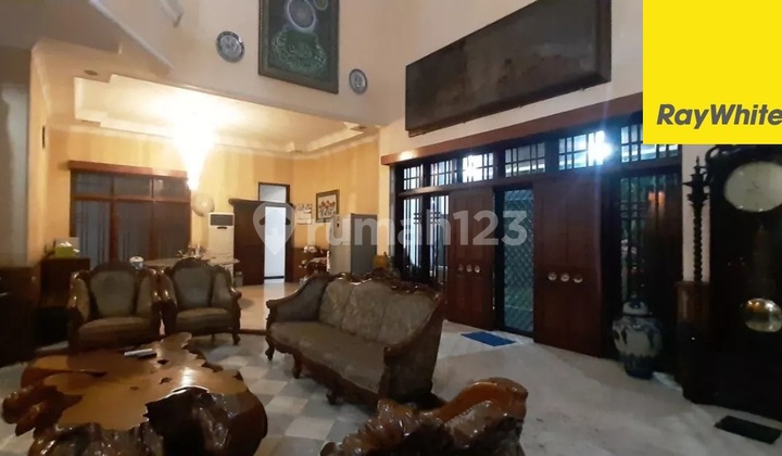 Dijual Rumah Mewah 2 lantai di Ketintang Permai Surabaya 1