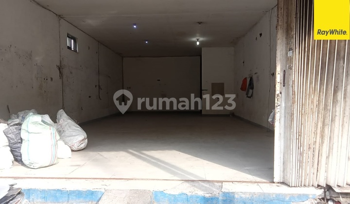 Dijual Ruko Pusat Kota di Jl Pasar Kembang Surabaya 2