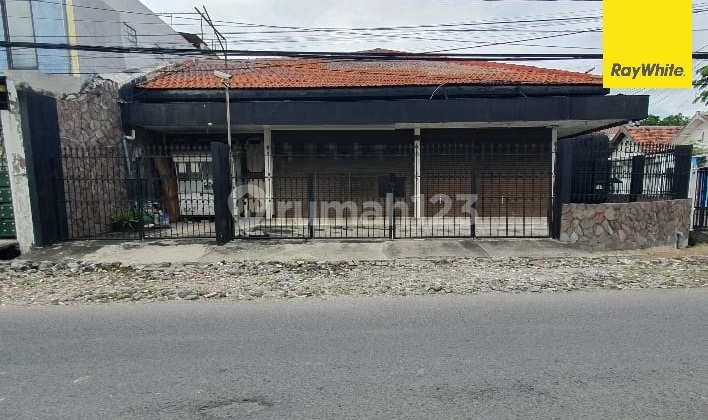 Dijual Rumah di Jl Dukuh Kupang Barat Surabaya 1
