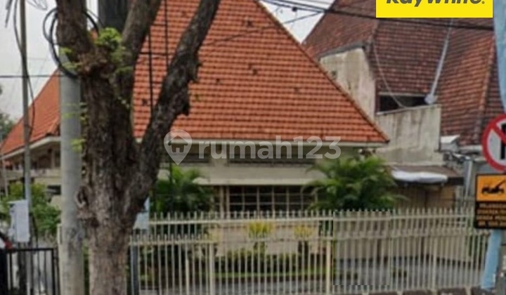 Disewakan Rumah Pusat Kota di Jalan Raya Darmo Surabaya 1