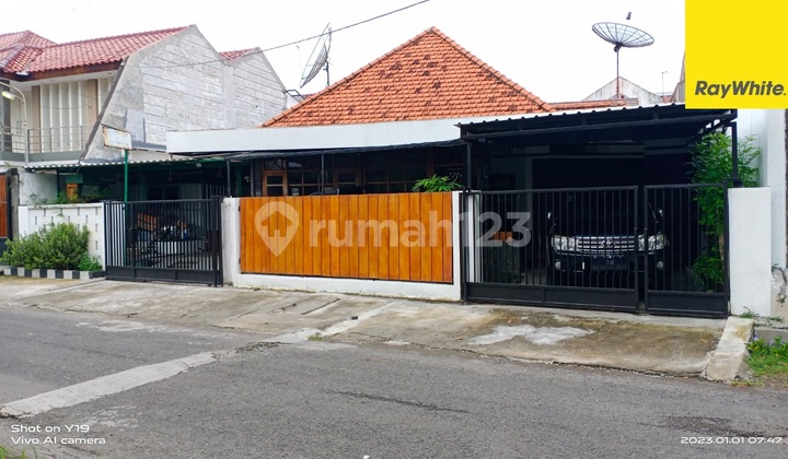 Dijual Rumah di Jalan Cisadane Surabaya Pusat 1
