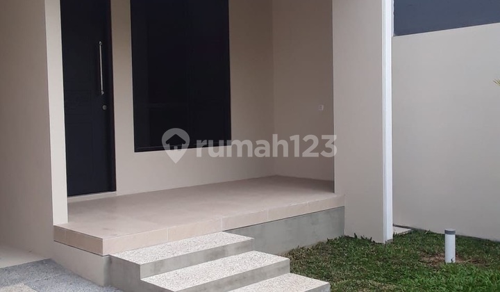 Dijual Rumah SHM di Jalan Tenggilis Utara Surabaya