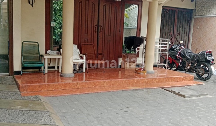 Dijual Rumah 2 Lantai di Jl Bkr Pelajar Surabaya Pusat 1