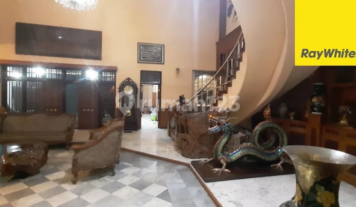 Dijual Rumah Mewah 2 lantai di Ketintang Permai Surabaya 2