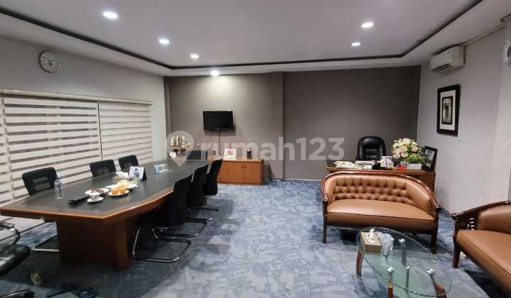 Dijual Rumah 2 Lantai di Jalan Ronggolawe Surabaya Pusat
