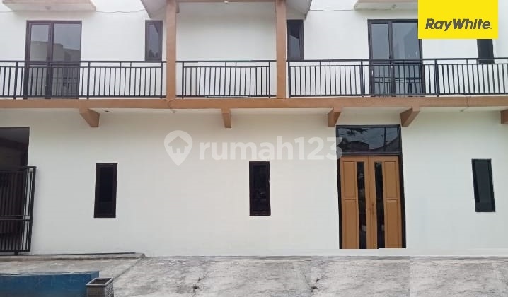 Dijual Rumah 2 lantai di Ketintang Wiyata Surabaya 1