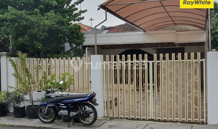 Disewakan Rumah Pusat Kota di Jalan Petemon Surabaya 1