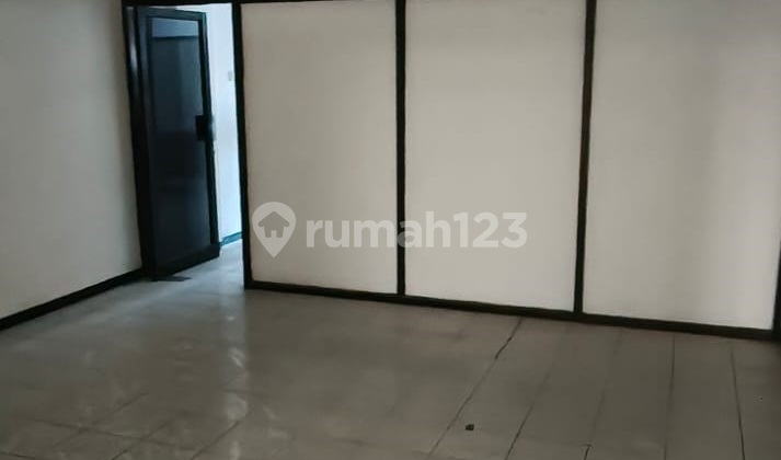 For Sale 3-story shop house on Raya Darmo Permai South Surabaya For Sale 3-story shop house on Raya Darmo Permai South Surabaya