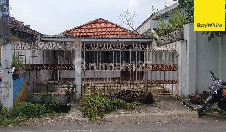 Dijual Rumah Pusat Kota di Jl Petemon Surabaya 1