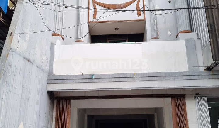Disewakan Ruko 3,5 lantai di Ngagel Jaya Selatan Surabaya 1