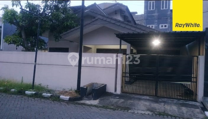 Dijual Rumah 1.5 lantai di Darmo Permai Timur Surabaya