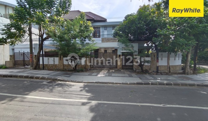 Disewakan Rumah 2 lantai di Gayungsari Barat Surabaya 1