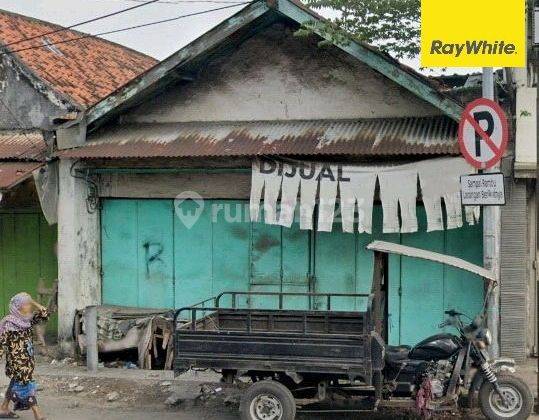 Dijual Rumah SHM di Jalan Karang Tembok Surabaya 1