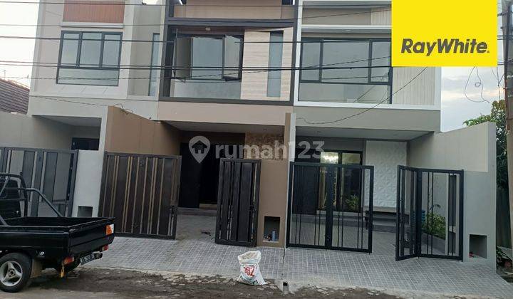 Dijual Rumah 2 Lantai di Nirwana Eksekutif Surabaya 1