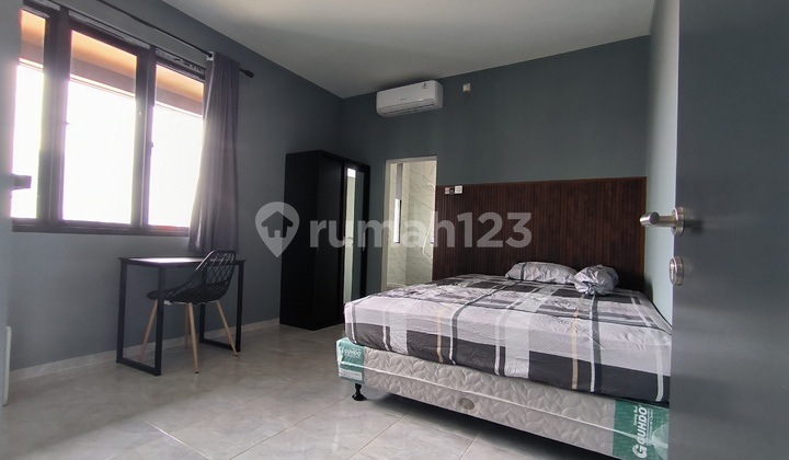 Kos Kosan Baru, 4,5 Lantai di Cipete Kos Kosan Baru, 4,5 Lantai di Cipete