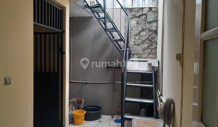 Rumah Sewa Semi Furnish Di Komplek Mega Cinere 2