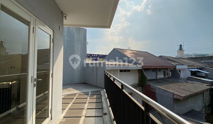 Mini 3-Storey Building at the End of South Jakarta, Cheapest Price