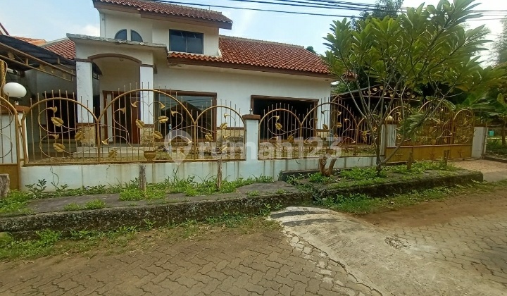 Rumah Super Teduh Dan Luas Di Perum Kemang Swatama 1